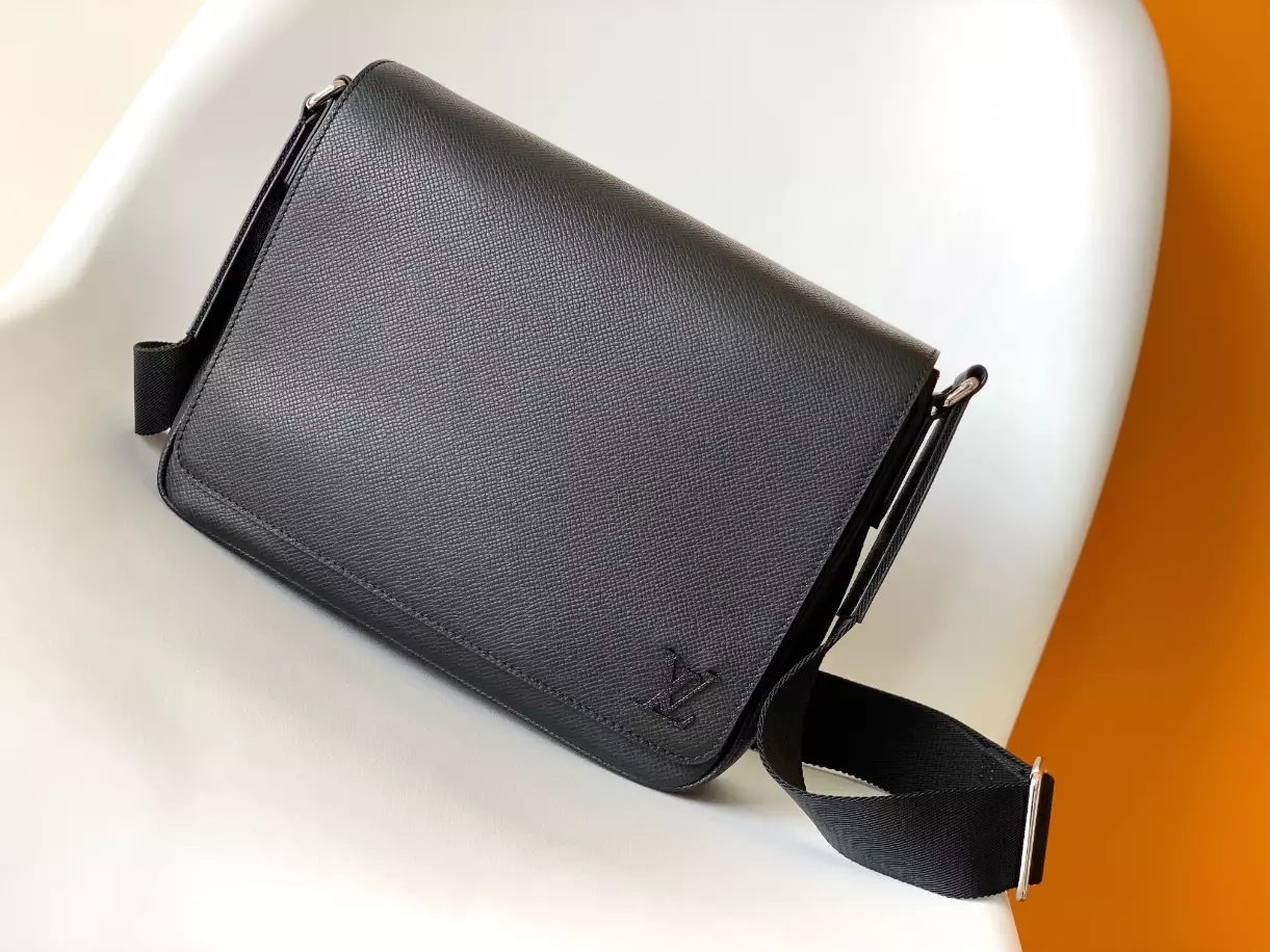 l0*is V*t0n district pm - lbv410