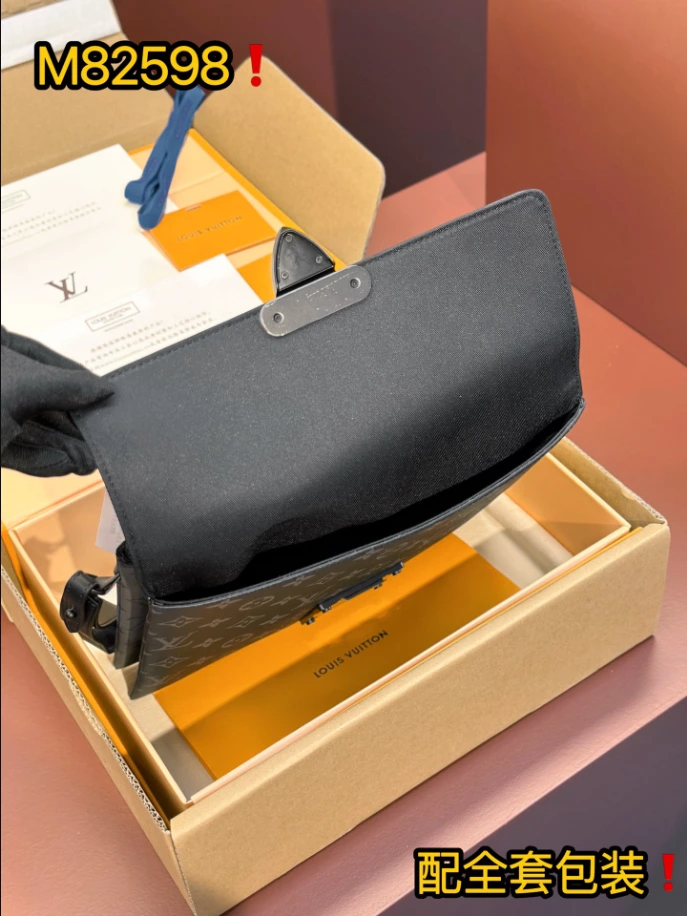 l0*is V*t0n pochette s-lock - lbv420