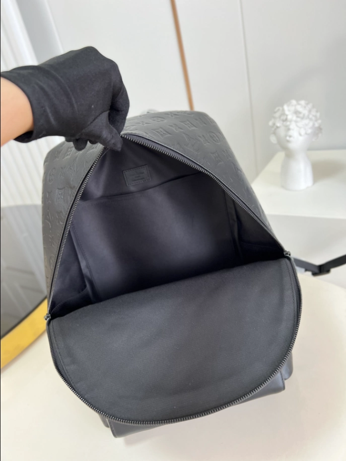 l0*is V*t0n racer backpack monogram shadow leather - lbv383