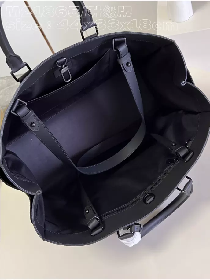 l0*is V*t0n sac plat 24h monogram taurillon leather - lbv392