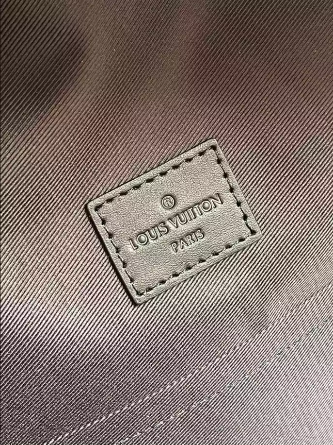 l0*is V*t0n takeoff backpack lv aerogram - lbv388