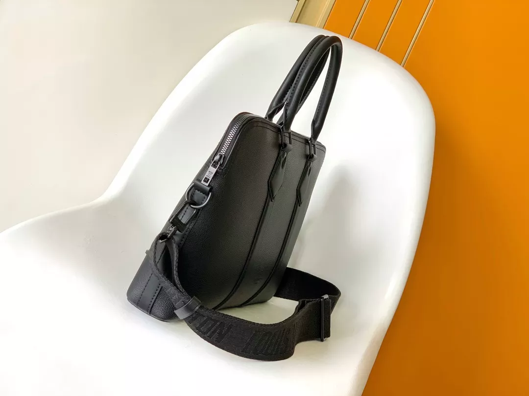 l0*is V*t0n takeoff briefcase - lbv394