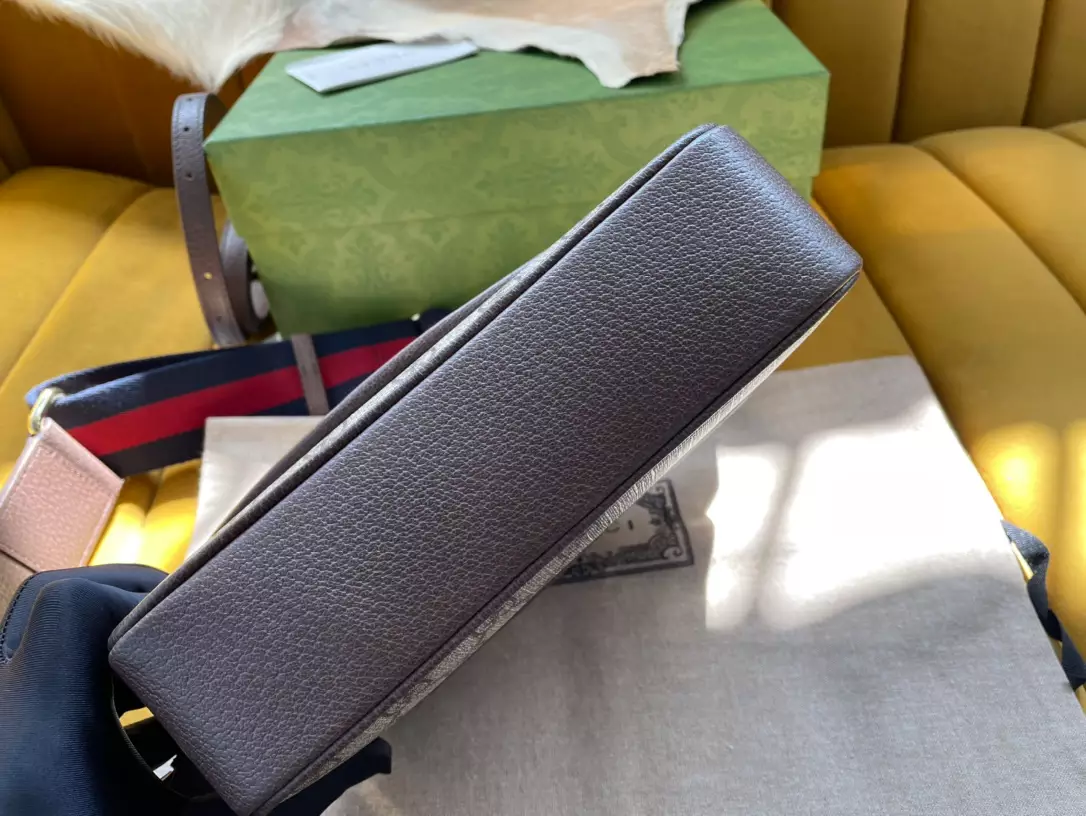 OPHIDIA MESSENGER BAG - GBC056