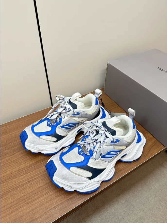 Ba*len*cia*ga cargo sneaker - bb240