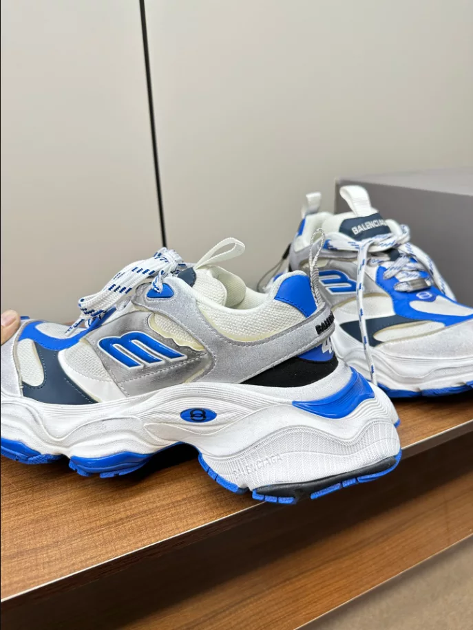 Ba*len*cia*ga cargo sneaker - bb240