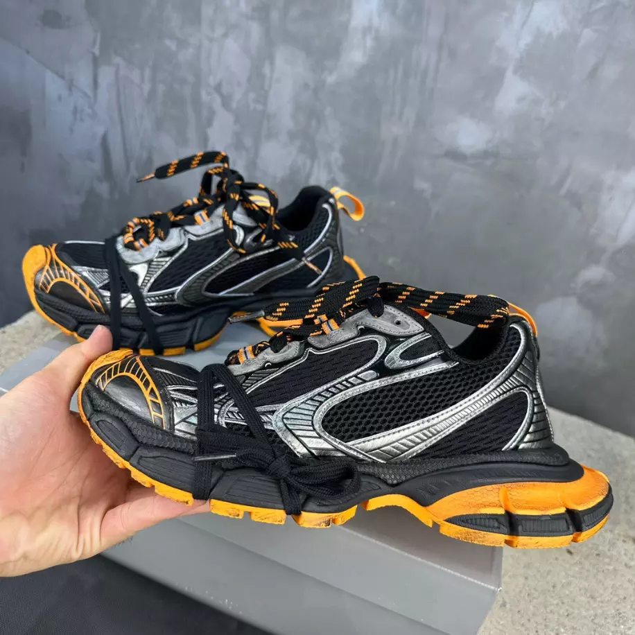 Ba*len*cia*ga men's 3xl trainers - bb234