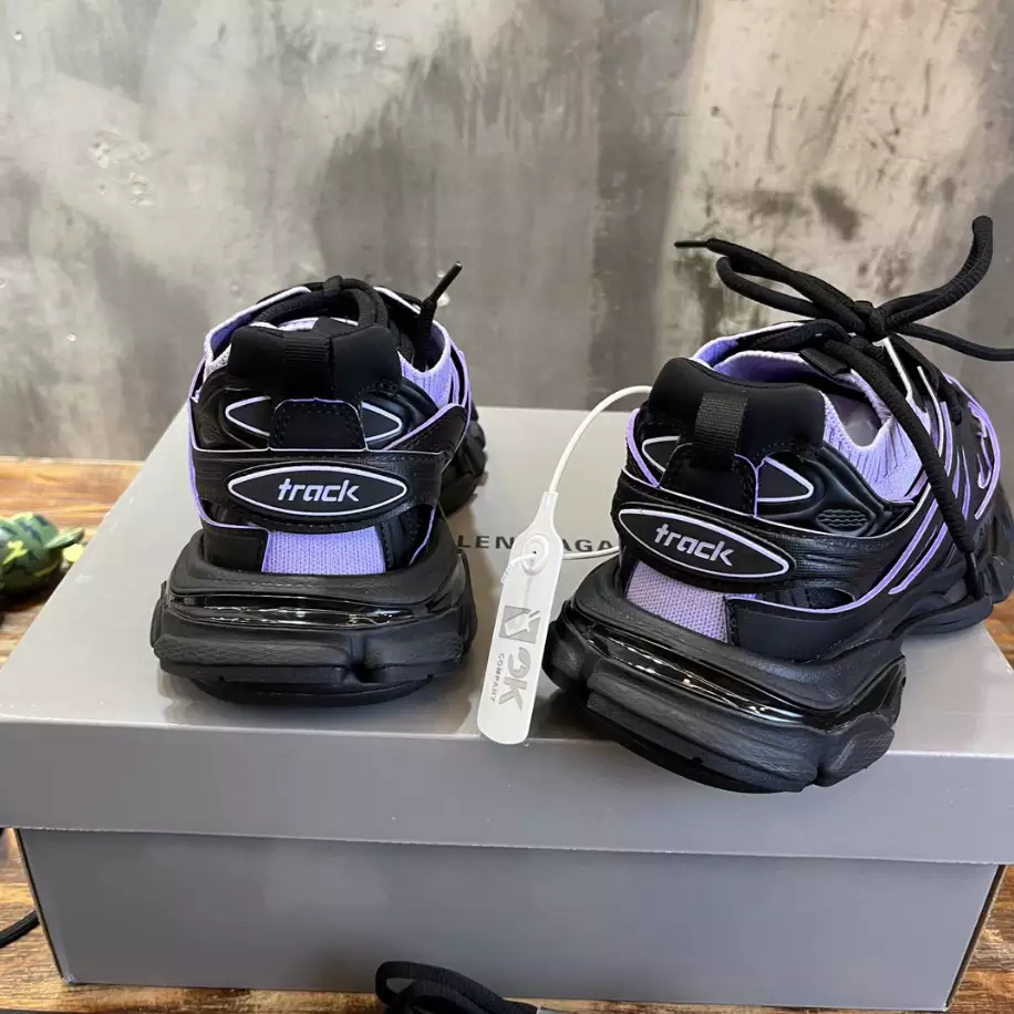 Ba*len*cia*ga men's track sneaker - bb243