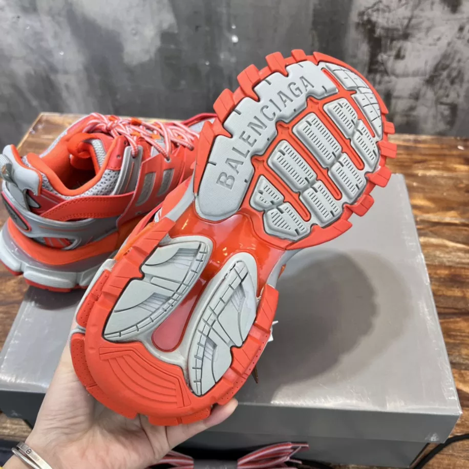 Ba*len*cia*ga track sneaker - bb249