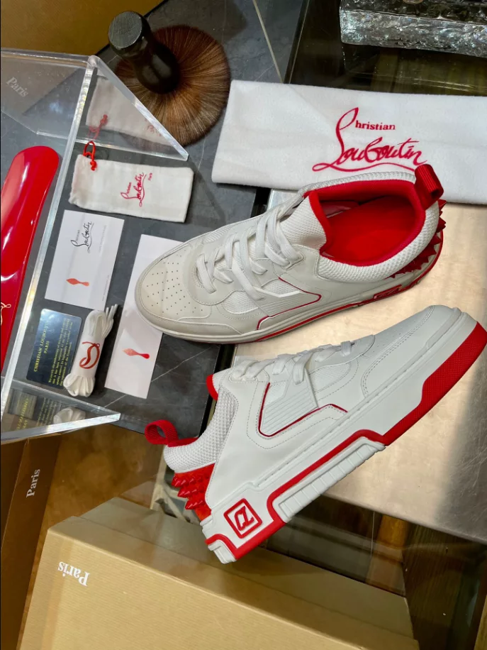 Ch**an louboutin astroloubi sneaker - cl172