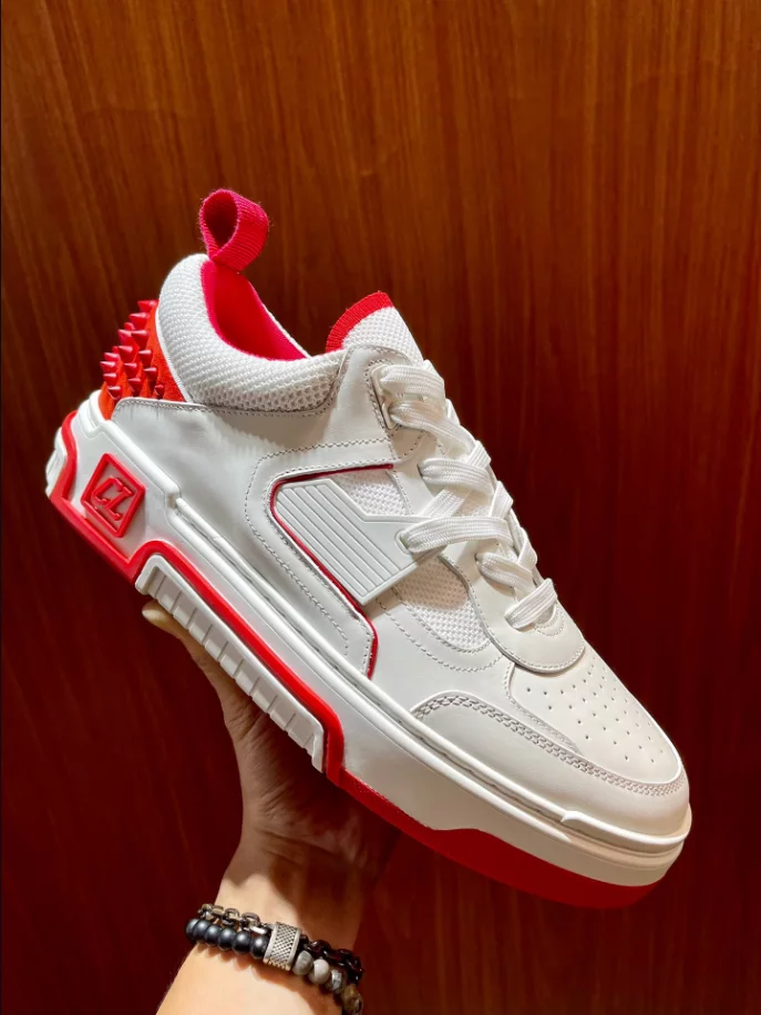 Ch**an louboutin astroloubi sneaker - cl172