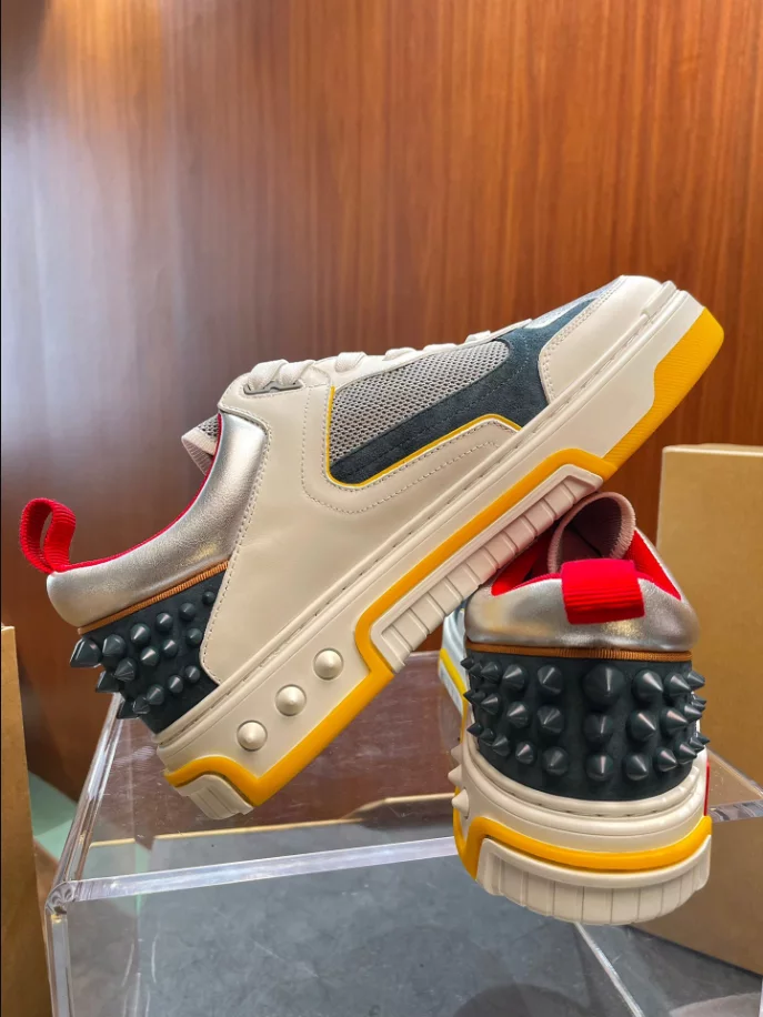 Ch**an louboutin astroloubi sneaker - cl174