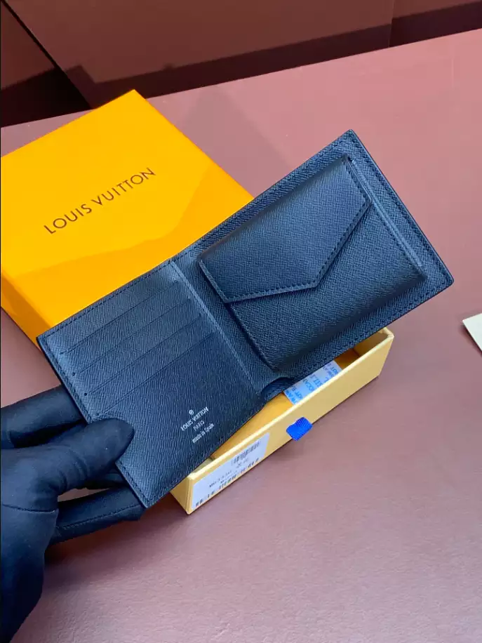 LV MARCO WALLET EPI LEATHER - RRG091