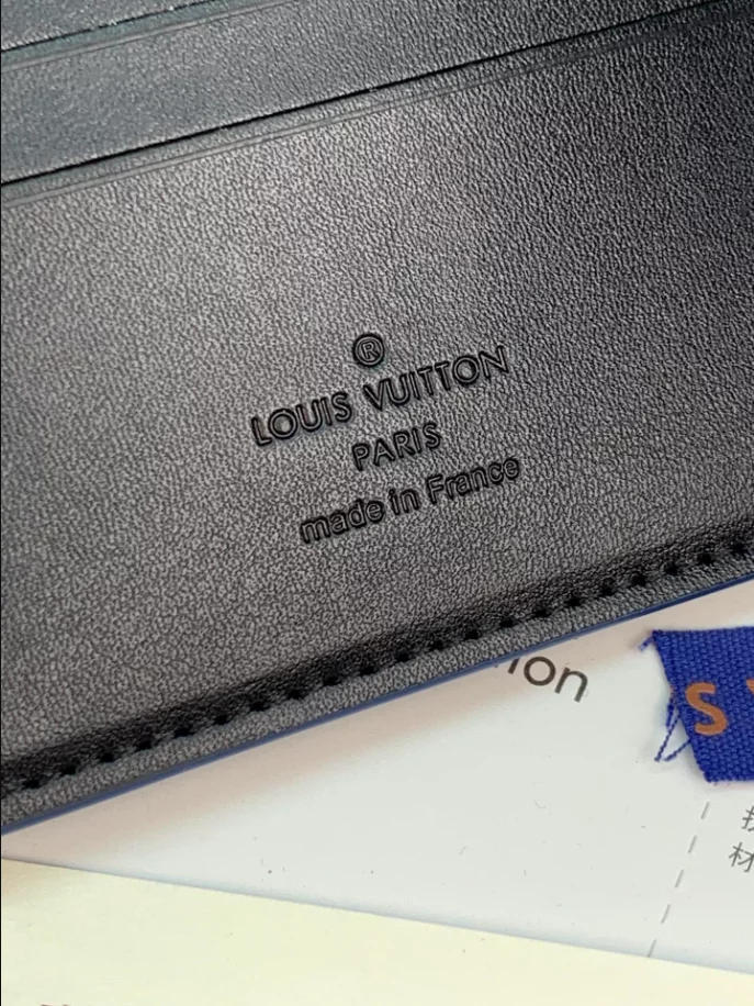 LV MULTIPLE WALLET- RRG087