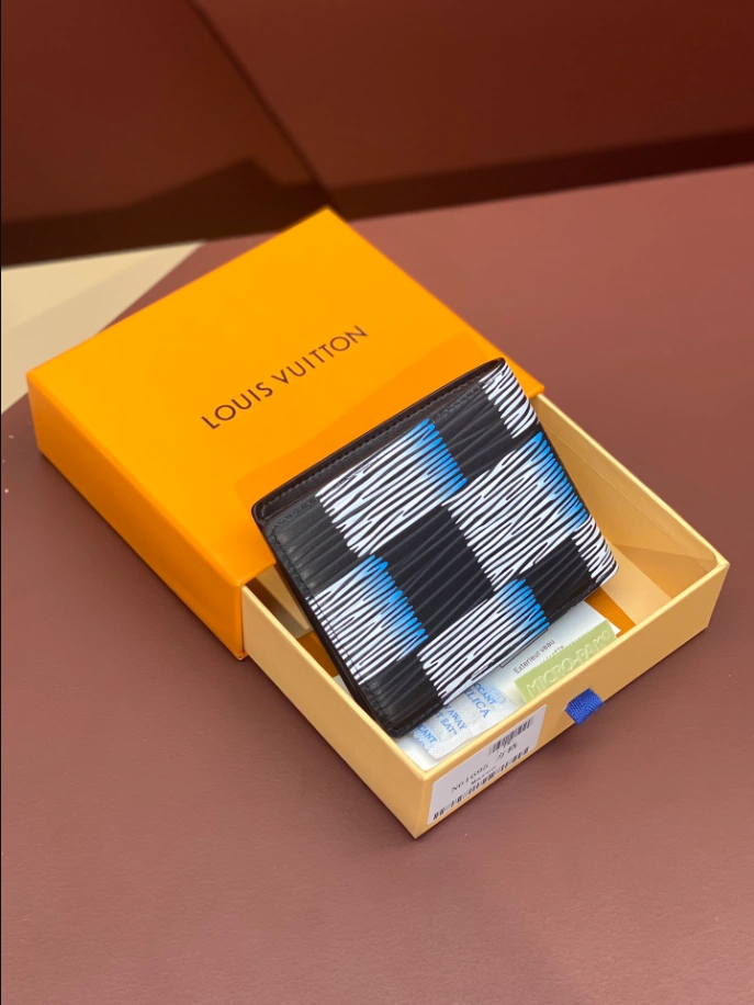 LV SLENDER WALLET - RRG081