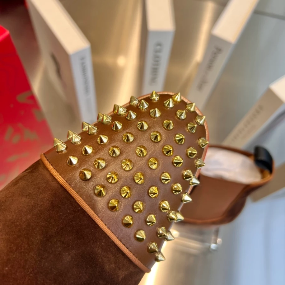 Ch**an louboutin high-top sneaker - cl179