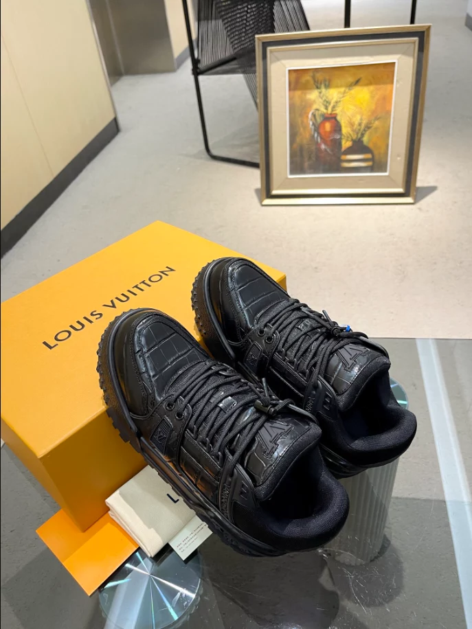 LV TRAINER MAXI SNEAKER