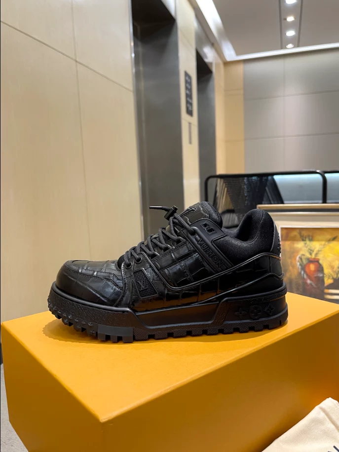 LV TRAINER MAXI SNEAKER