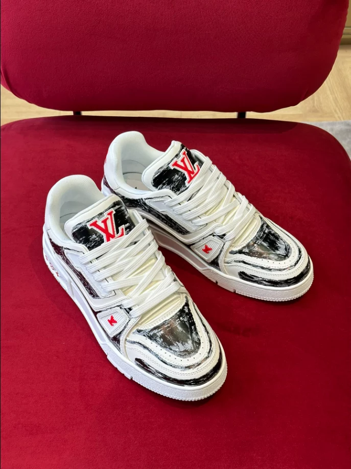 LV Trainer Sneaker
