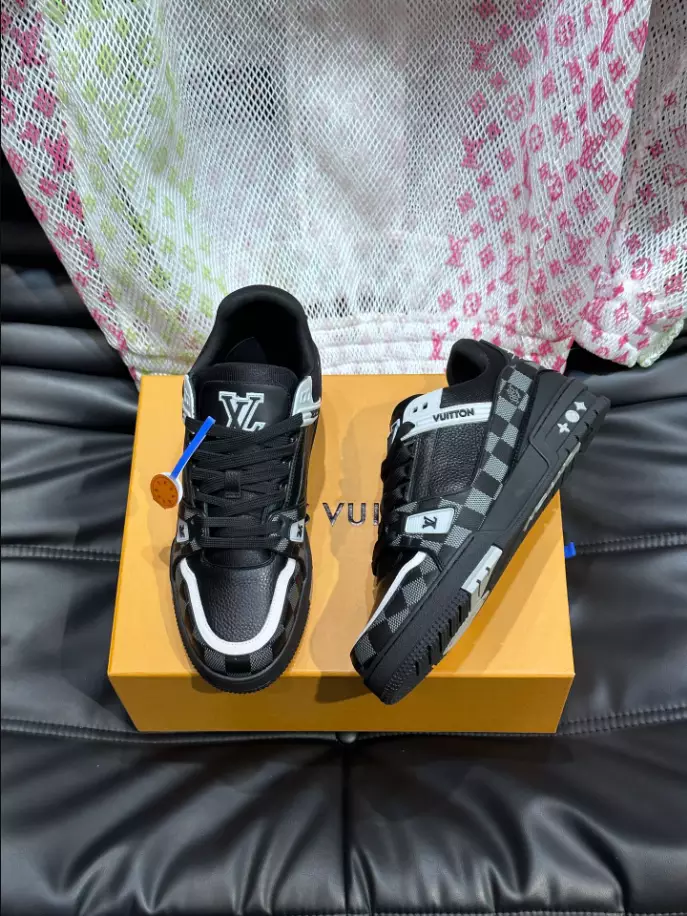 LV Trainer Sneaker
