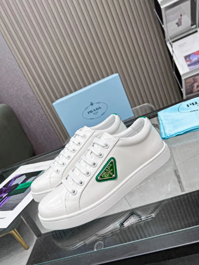 Pra*a brushed leather sneakers - prd042