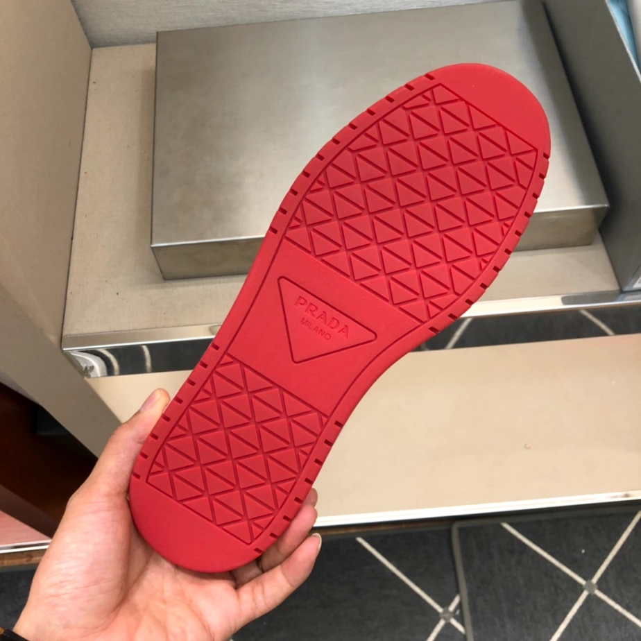 Pra*a downtown leather sneakers in white and lacquer red- prd012