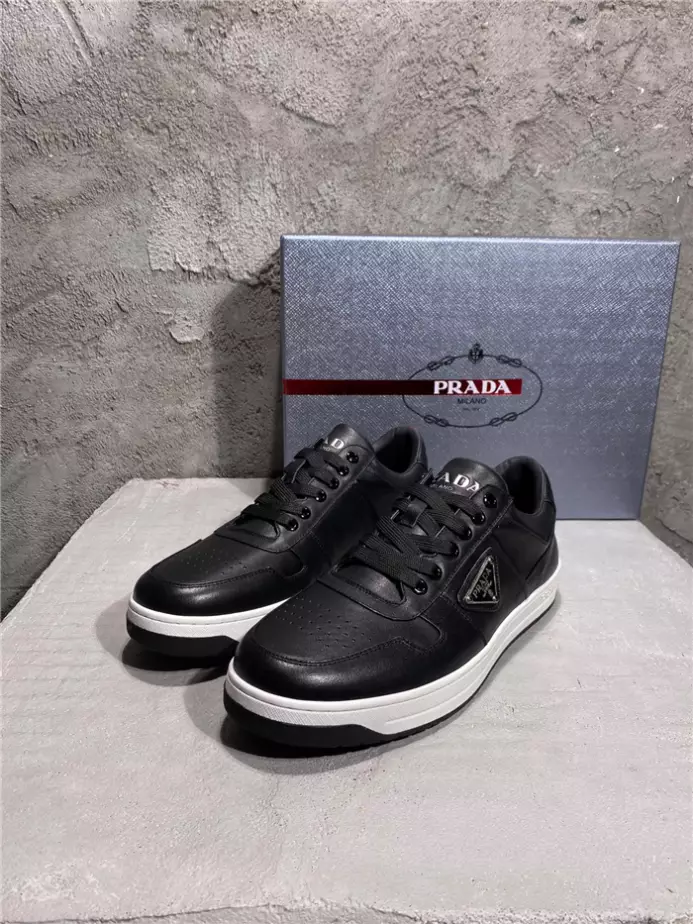 Pra*a downtown leather sneakers - prd037