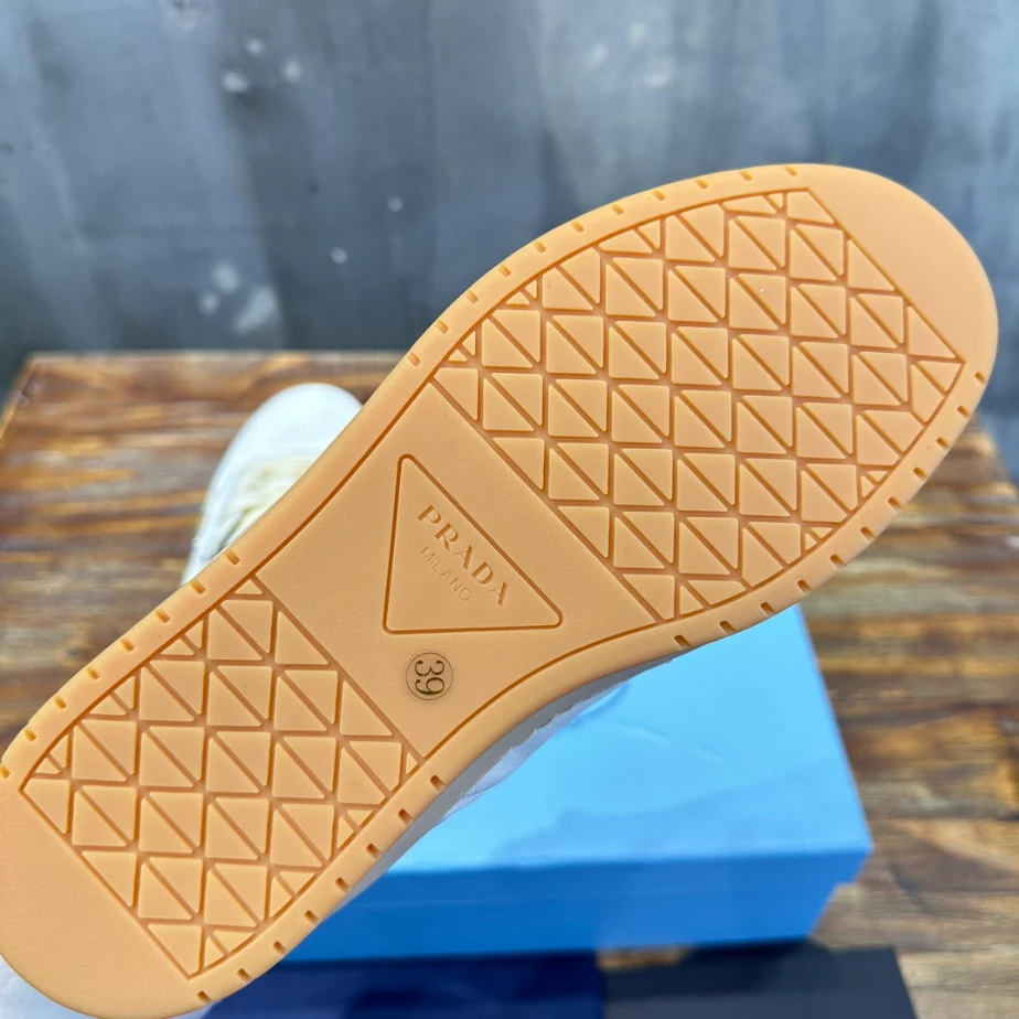 Pra*a downtown nappa leather sneakers - prd030