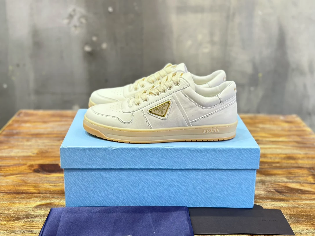 Pra*a downtown nappa leather sneakers - prd030