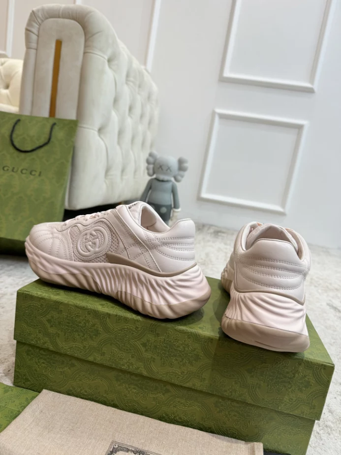 women's G*u*i ripple sneaker - gc254