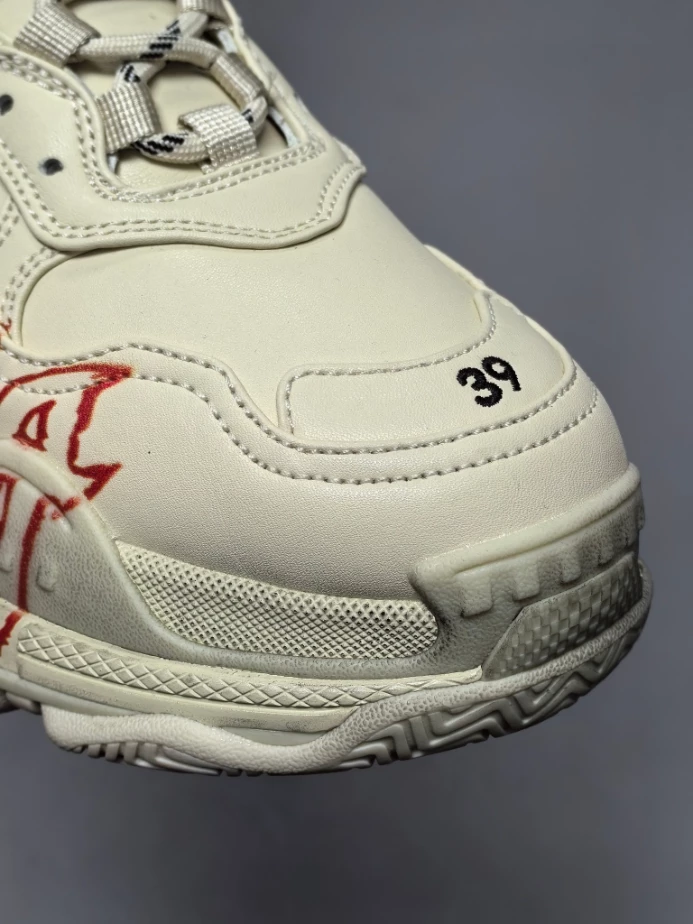 Ba*len*cia*ga triple s sneaker in white, red and black diy metal artwork printed cowskin - bb269