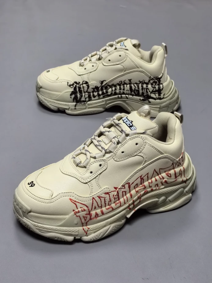 Ba*len*cia*ga triple s sneaker in white, red and black diy metal artwork printed cowskin - bb269