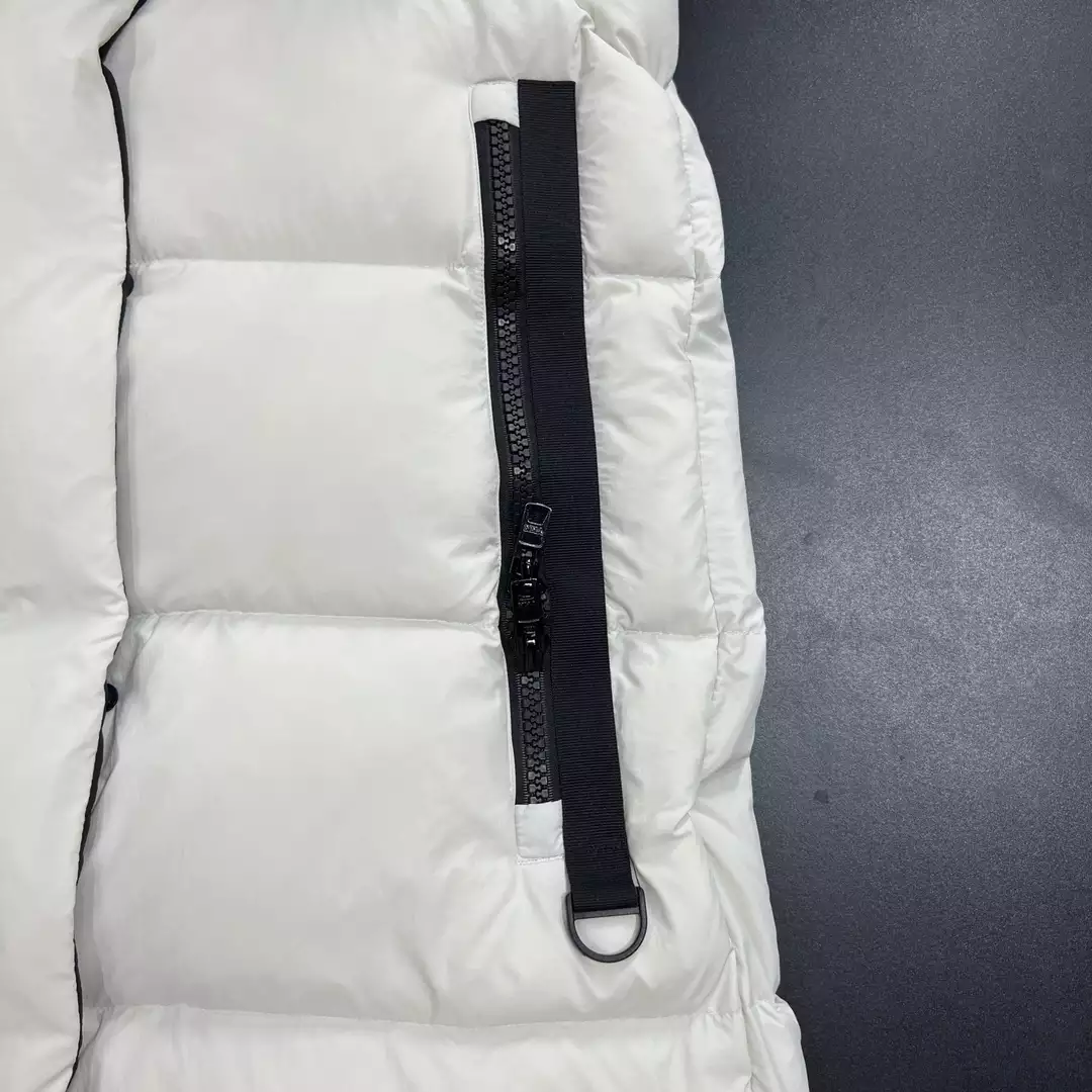 Can*a Go*e byward parka black label - repgod.org