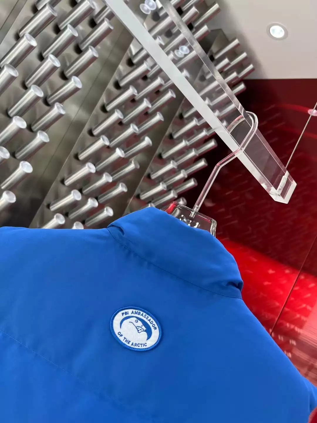 Can*a Go*e freestyle crew vest - repgod.org