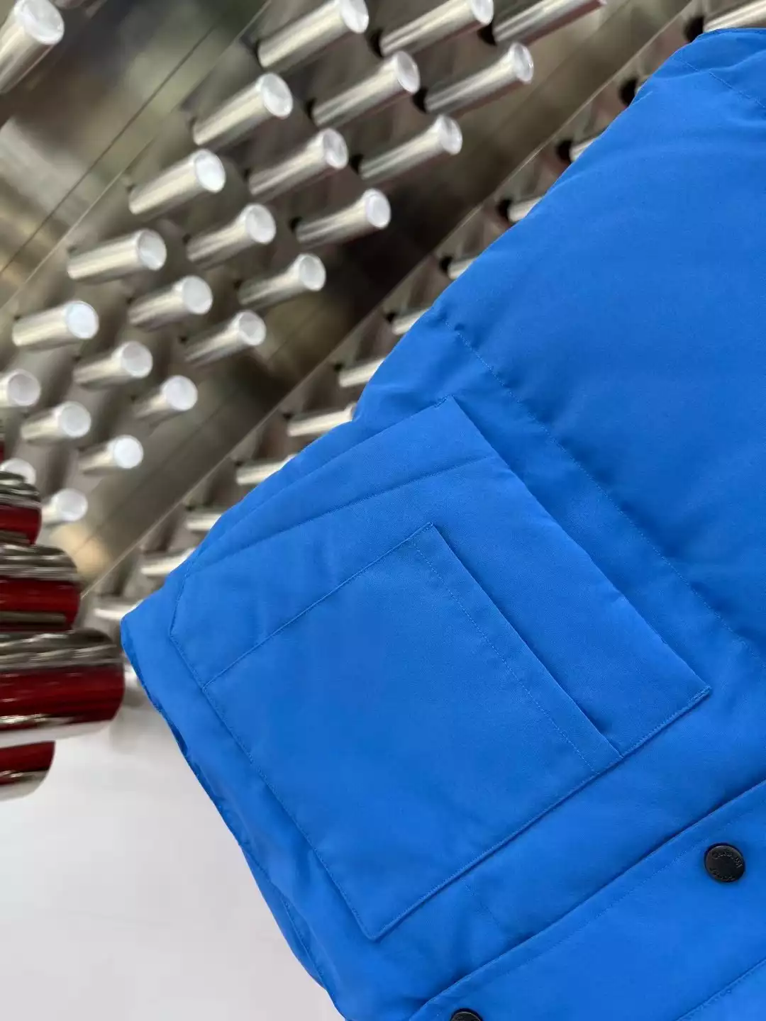 Can*a Go*e freestyle crew vest - repgod.org