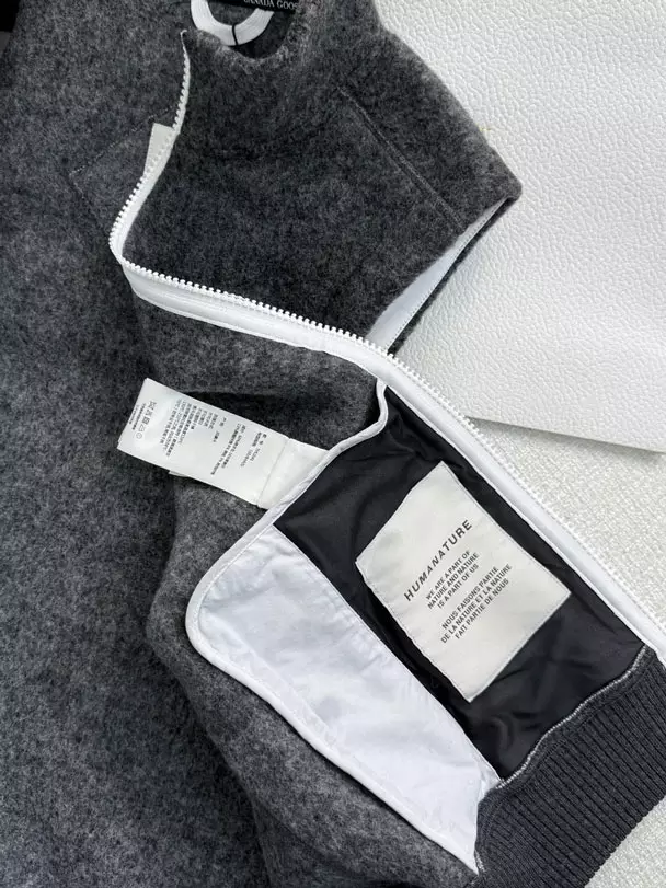 Can*a Go*e mersey vest kind fleece humanature - cg009