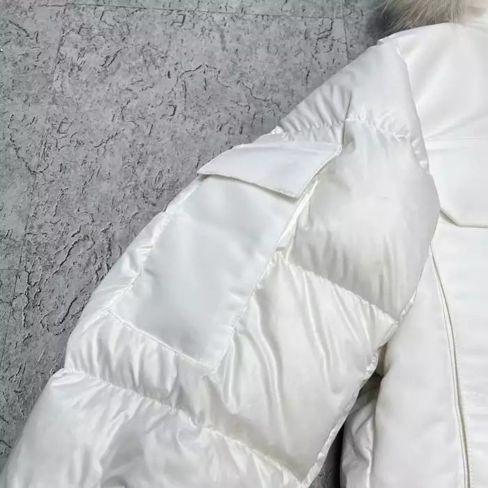 Can*a Go*e paradigm parka - repgod.org