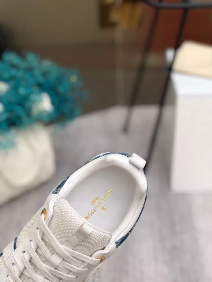 LV RUN AWAY SNEAKER