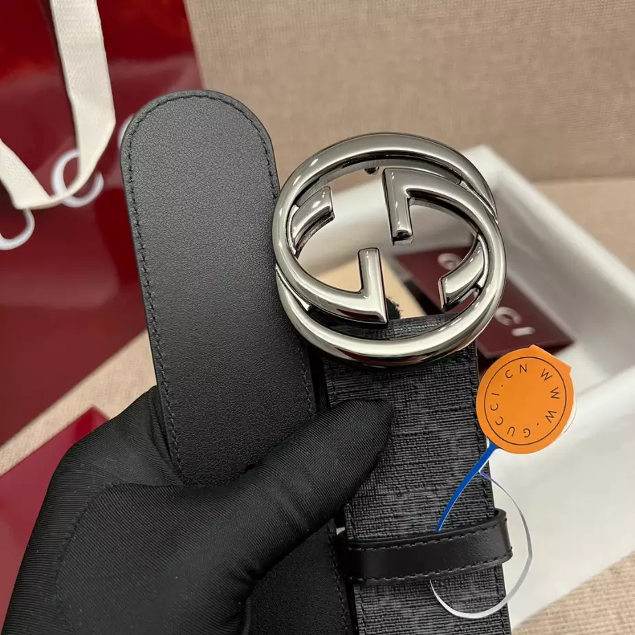 G*u*i belt with interlocking g buckle 4cm - b104