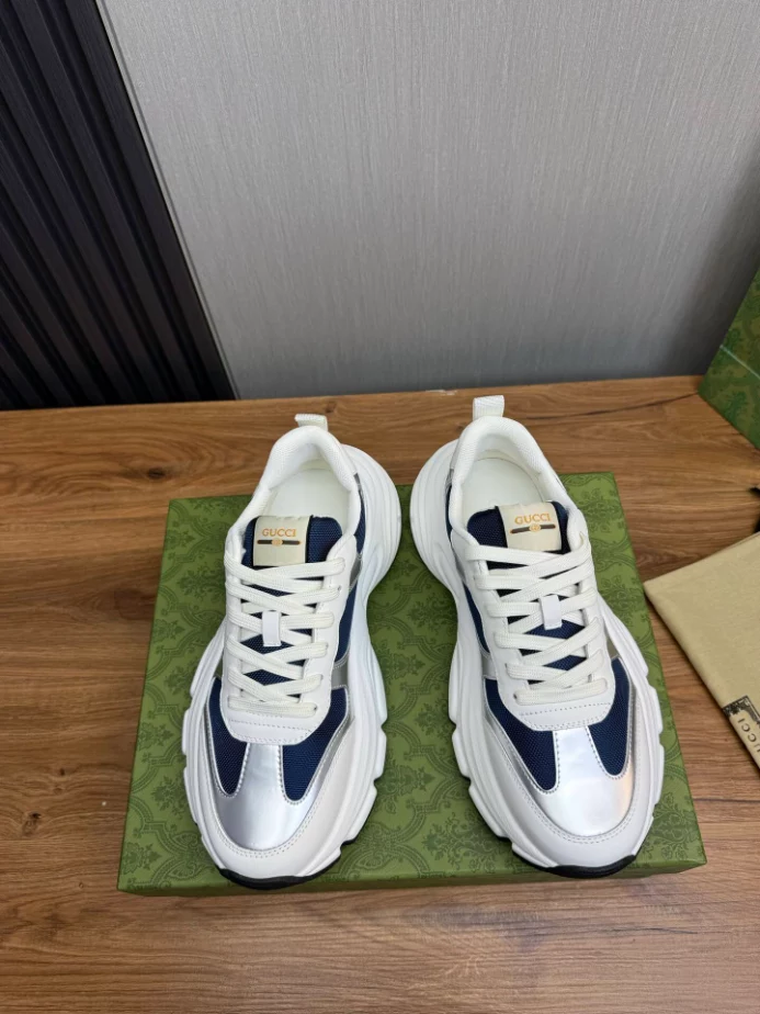 G*u*i sneaker - gc275