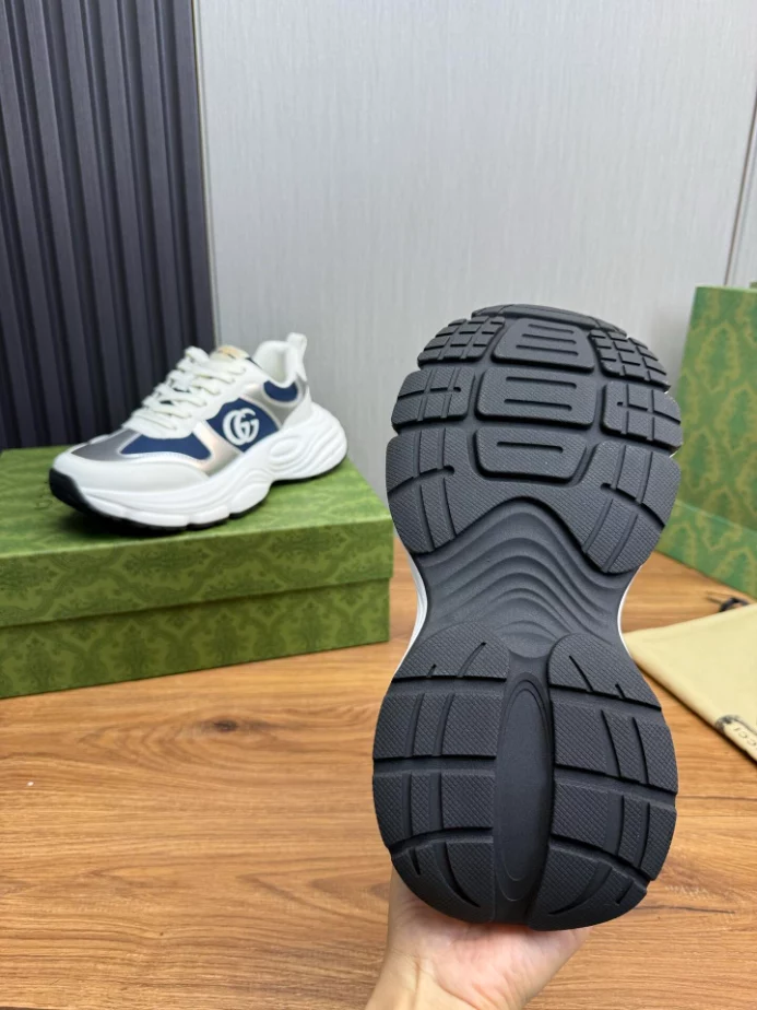 G*u*i sneaker - gc275