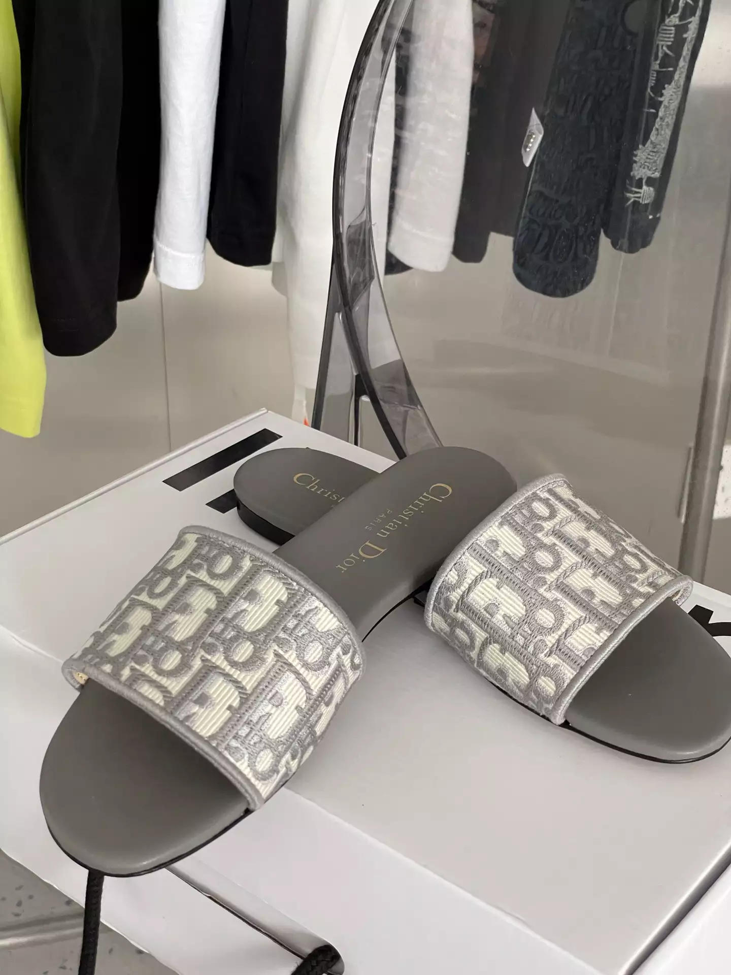 D*or new arrival - sdd027