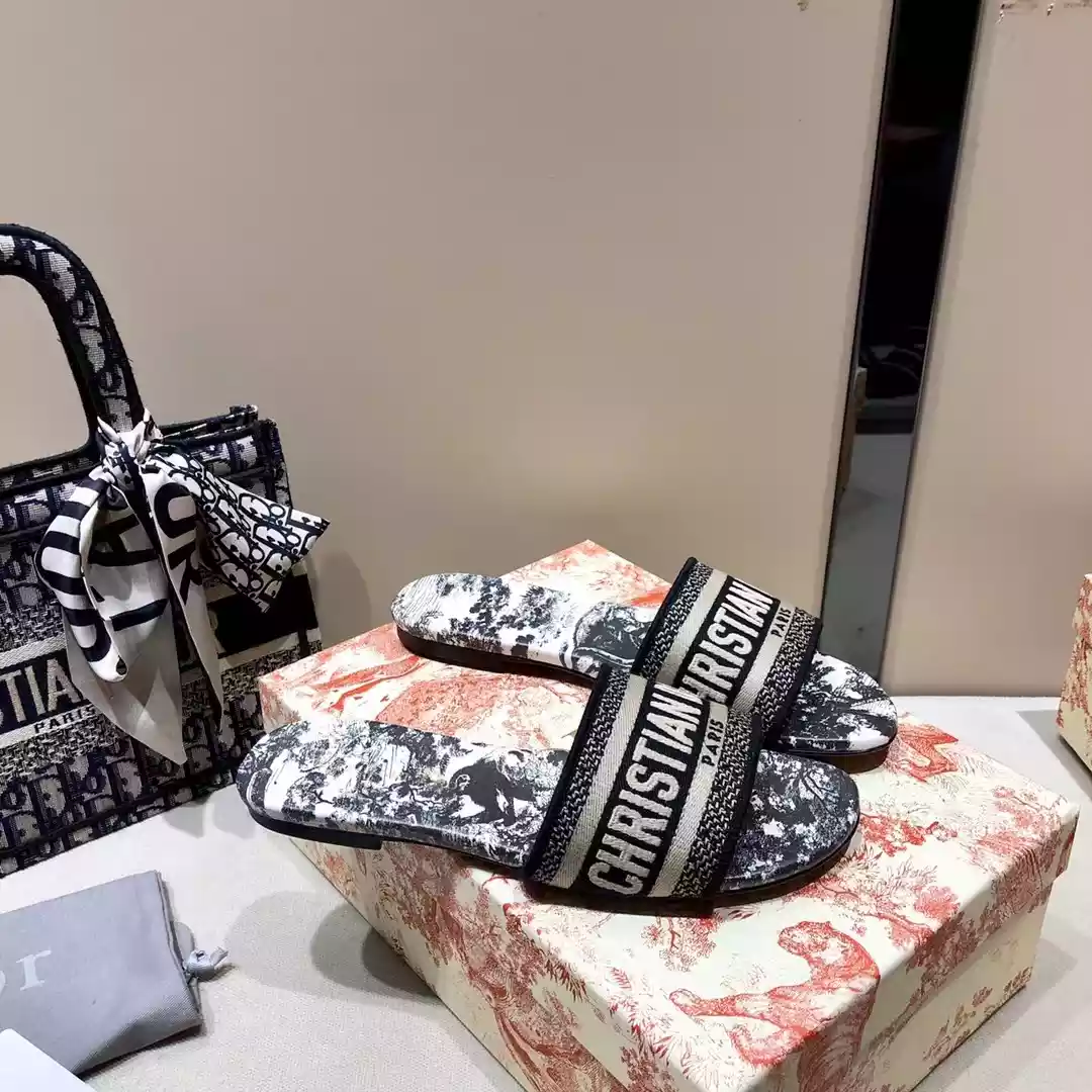 D*or slippers - sdd011