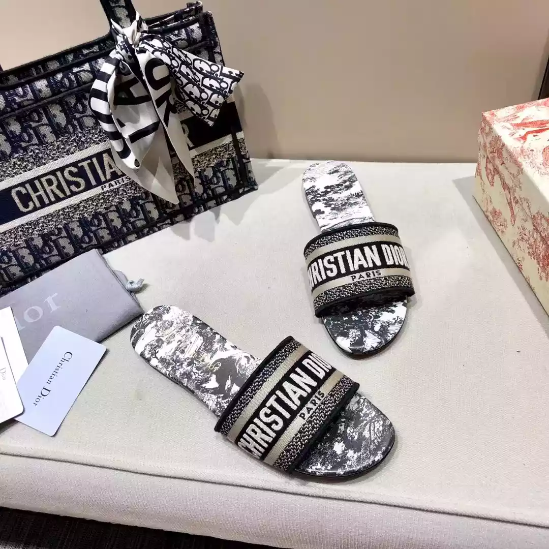 D*or slippers - sdd011