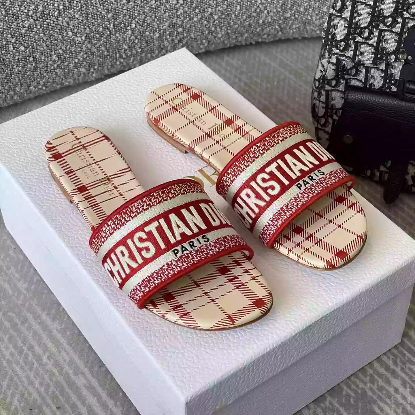 D*or slippers - sdd024