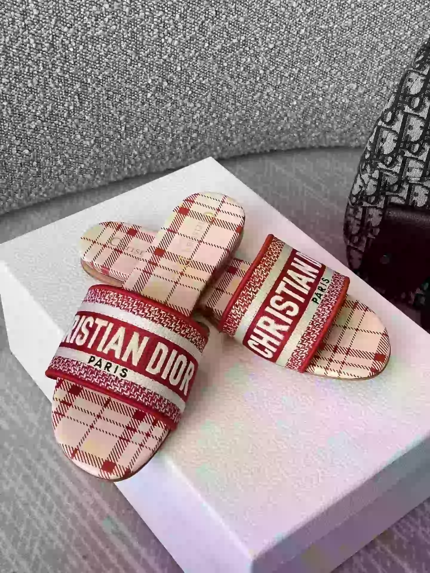 D*or slippers - sdd024