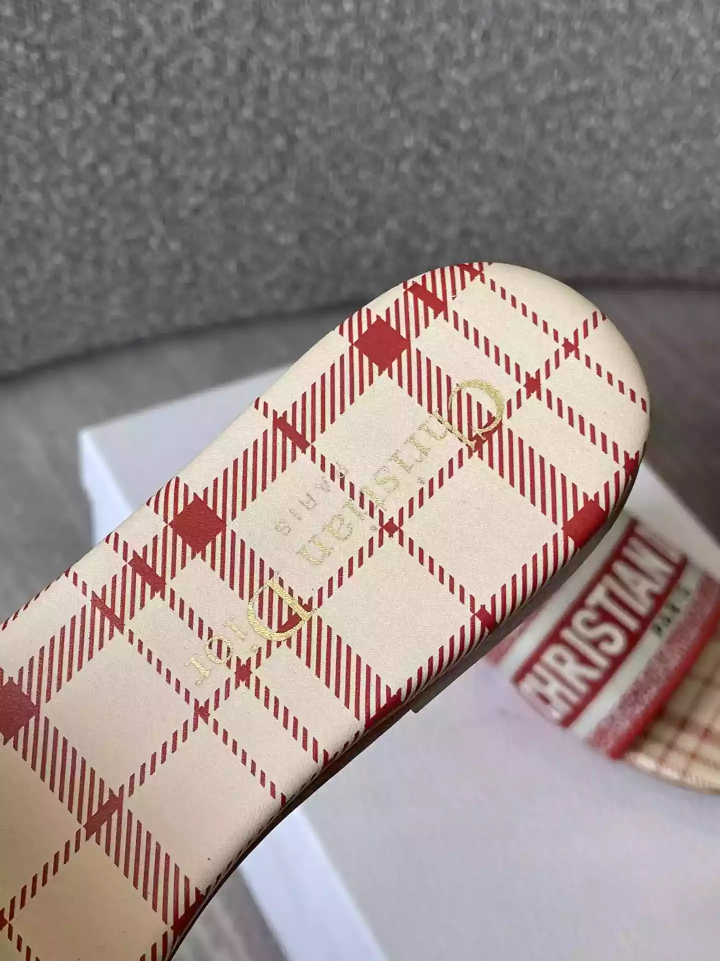 D*or slippers - sdd024