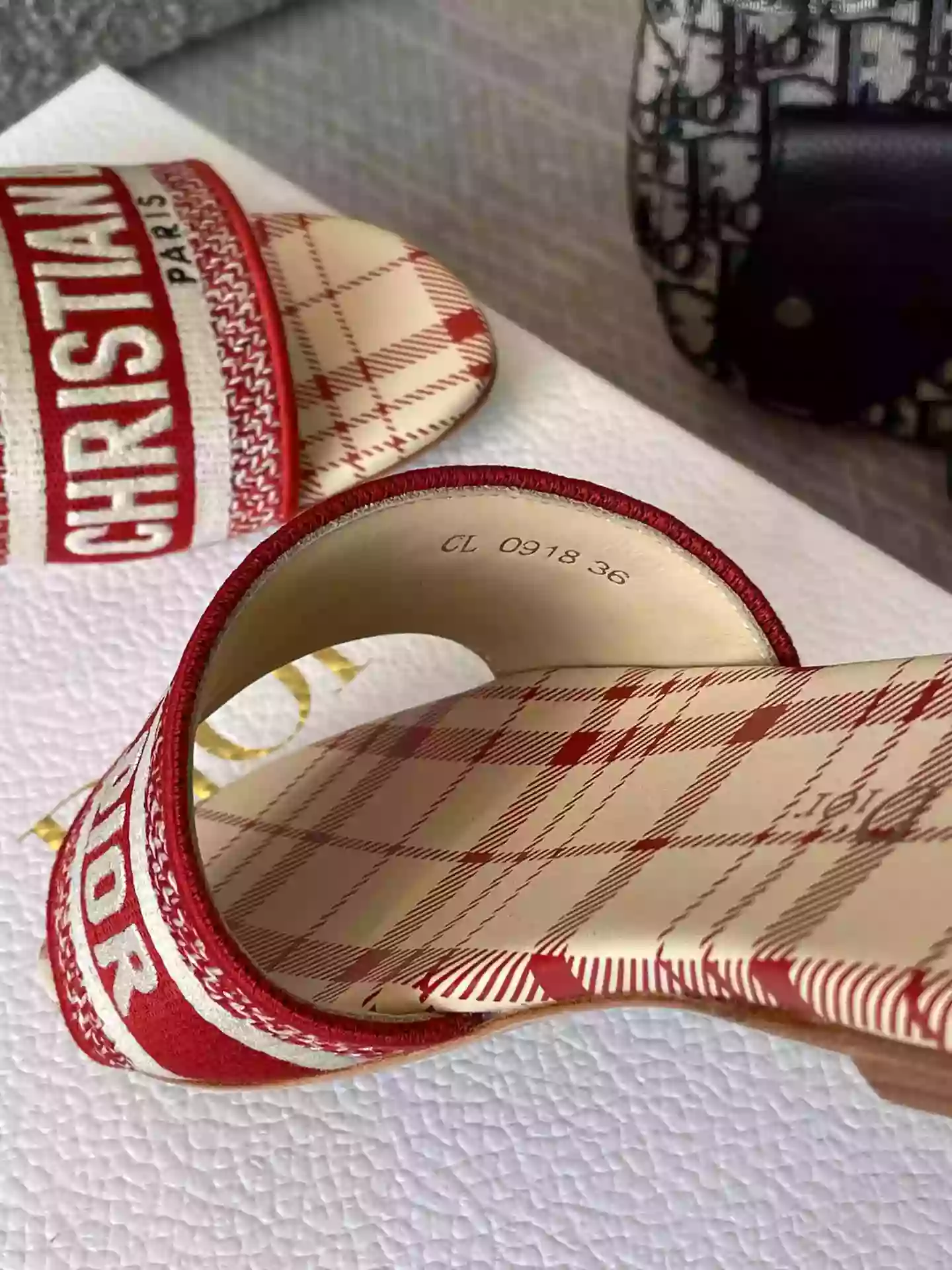 D*or slippers - sdd024