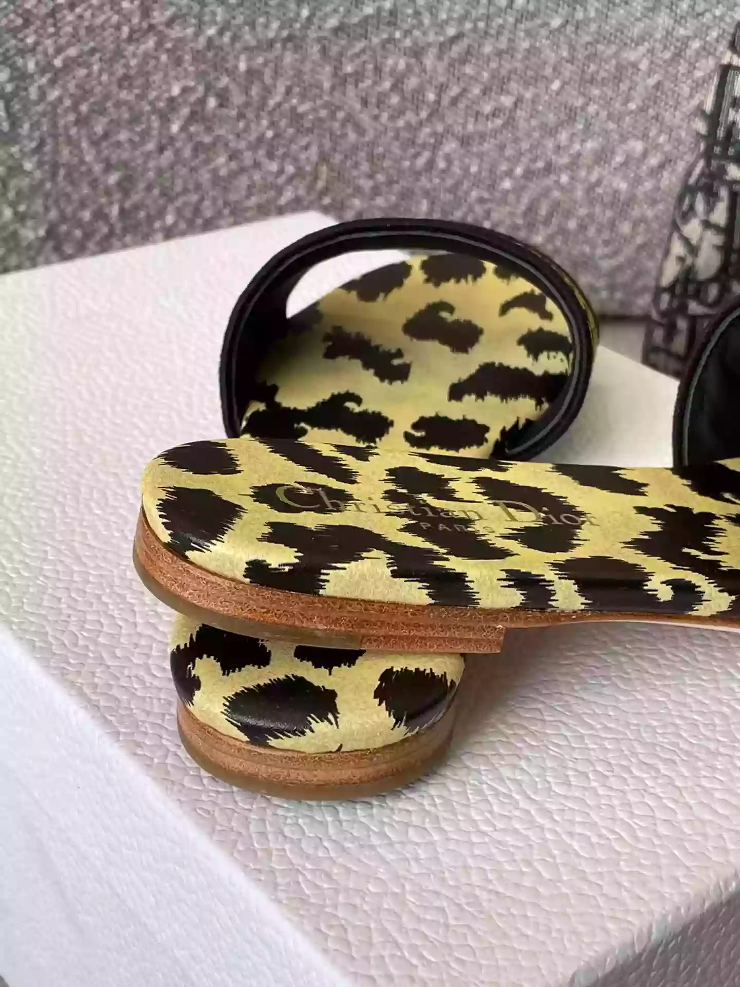 D*or slippers - sdd026