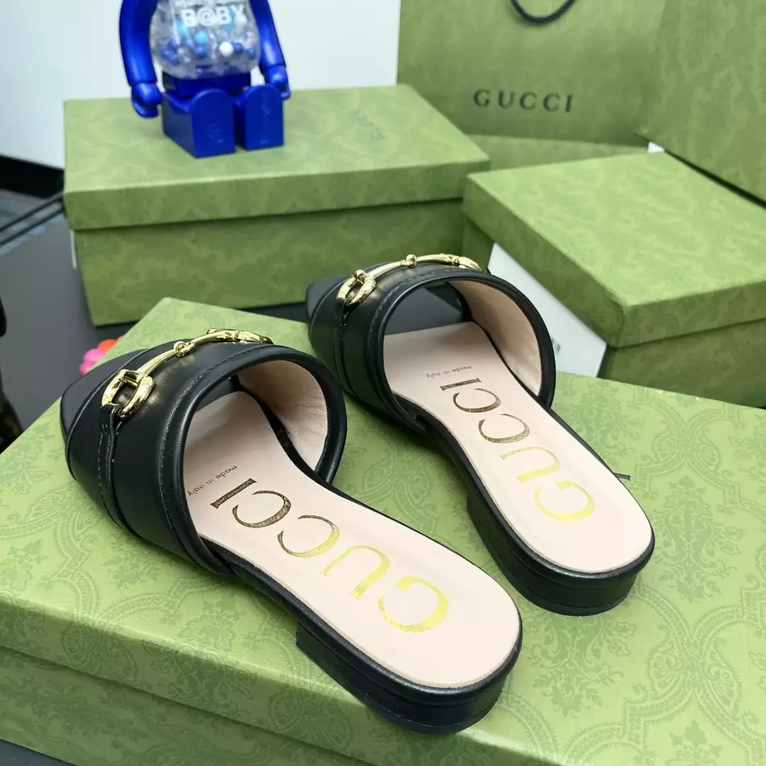 G*u*i slippers - sdg026