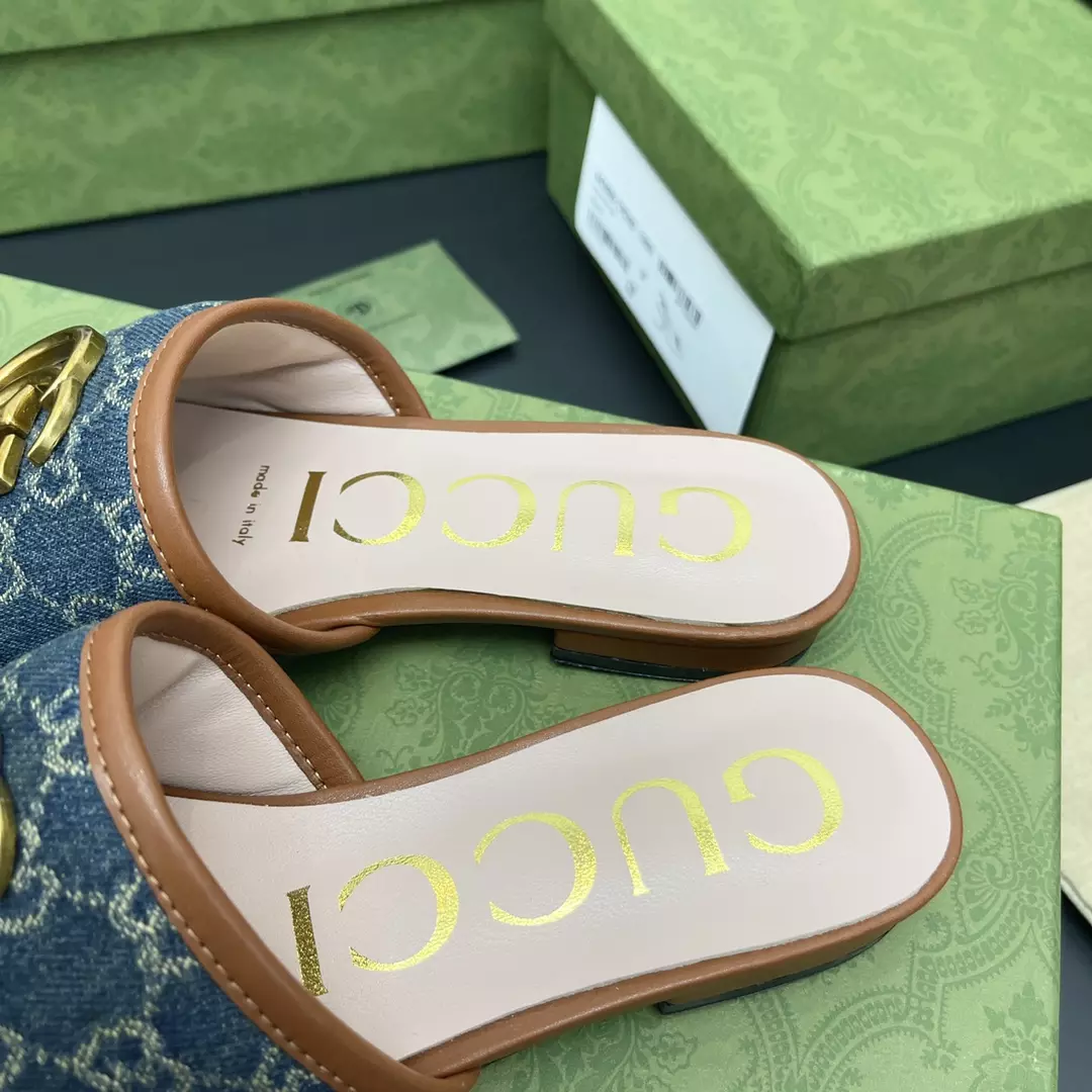 G*u*i slippers - sdg032